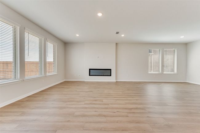 5813 Edward Dr, House other with 3 bedrooms, 2 bathrooms and null parking in Aubrey TX | Image 21