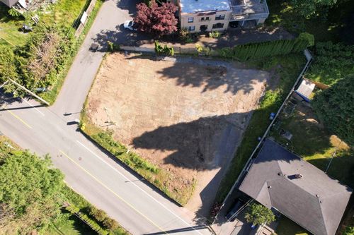 2353 Mckenzie Rd, Abbotsford, BC, V2S4A2 | Card Image