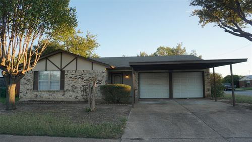 6500 Dustin Ct, Watauga, TX, 76148-3662 | Card Image