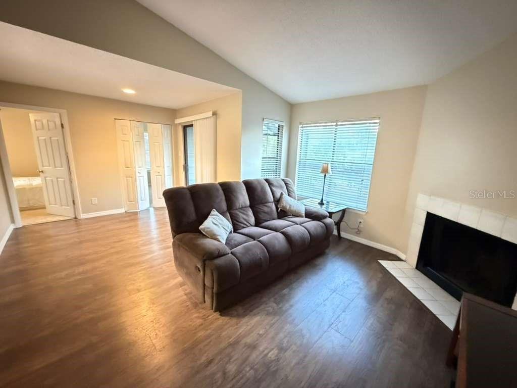 Residential in CASSELBERRY 4