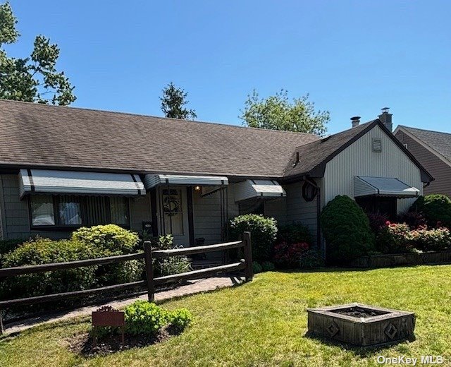 Alan Dr, Wantagh, NY 11793