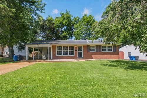 350 Saint Patrick Ln, Florissant, MO, 63031-6853 | Card Image