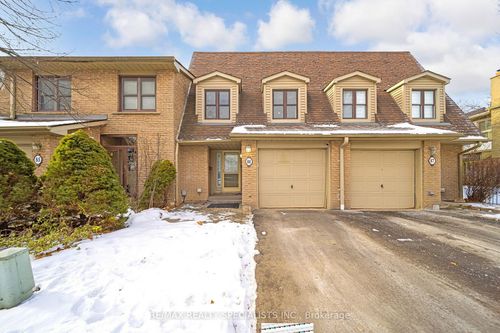 86 Greenwich Cir, Brampton, ON, L6S2E8 | Card Image