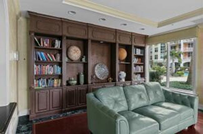 APT-406 - 804 E Windward Way, Condo with 2 bedrooms, 2 bathrooms and null parking in Lantana FL | Image 57