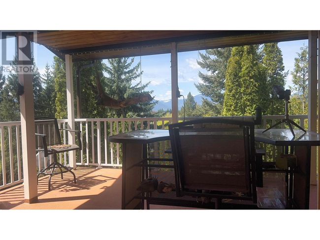 5110 Vance Rd, House other with 3 bedrooms, 3 bathrooms and 2 parking in Canyon BC | Image 28