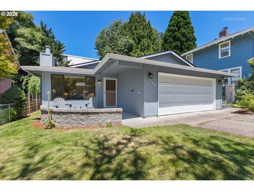 4137 Se Ivon St, Portland, OR, 97202 | Card Image