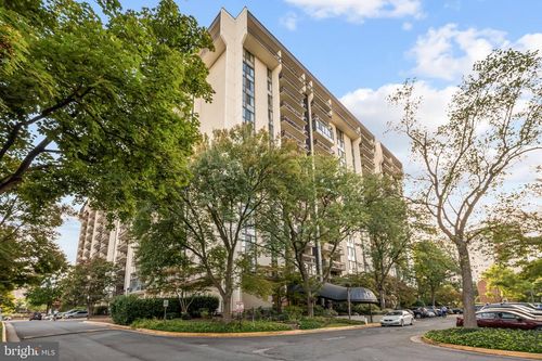 812-5300 Holmes Run Pkwy, ALEXANDRIA, VA, 22304-2879 | Card Image