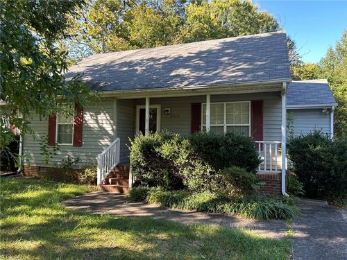 5710 Country Ln, Greensboro, NC, 27410-1914 | Card Image