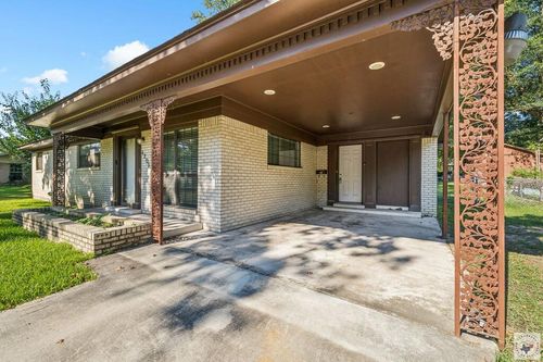 4205 Wood St, Texarkana, TX, 75503-3038 | Card Image