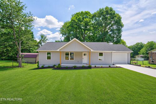 430 Rhodendron Cir, Crossville, TN, 38555-5316 | Card Image