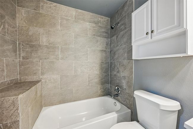 906 S Willow St, House other with 3 bedrooms, 2 bathrooms and null parking in Sherman TX | Image 27