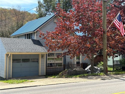 28 E Main Street, Hamilton, PA, 16333 | Card Image