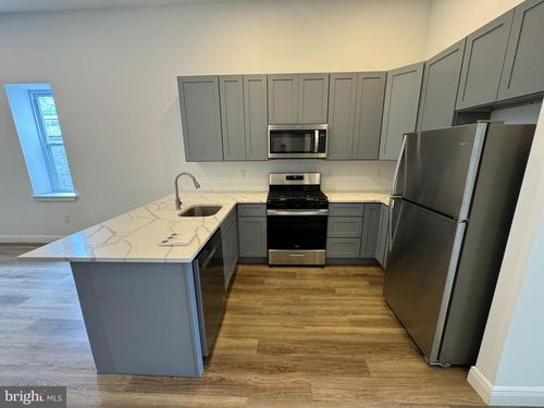 apt-2c-322 Vine St, CAMDEN, NJ, 08102-2044 | Card Image