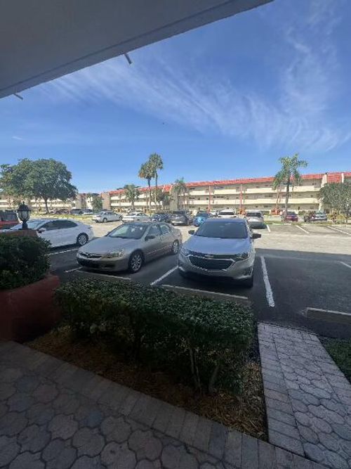 105-9420 S Hollybrook Lake Dr, Pembroke Pines, FL, 33025-1647 | Card Image