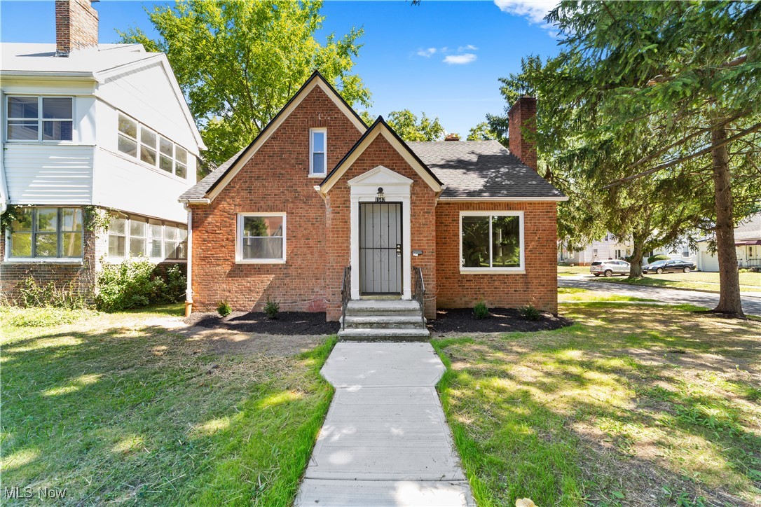 Genesee Rd, Cleveland, OH 44121