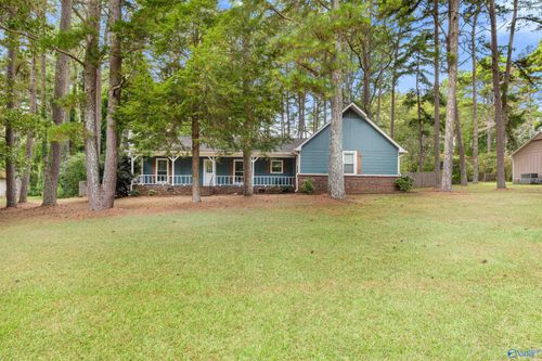 140 Oldwood Rd, Huntsville, AL, 35811-9066 | Card Image
