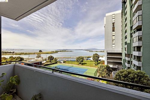 apt-526-555 Pierce St, Albany, CA, 94706-1012 | Card Image