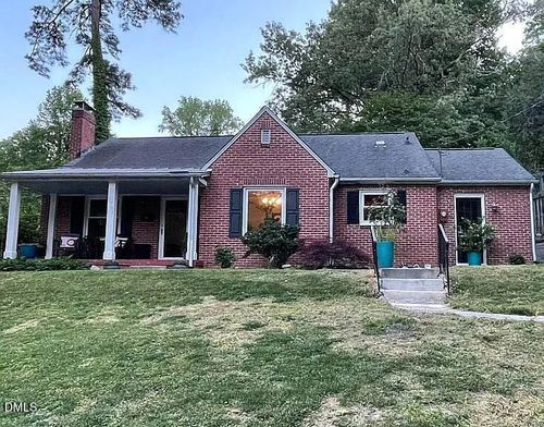 2701 Van Dyke Ave, Raleigh, NC, 27607-7123 | Card Image