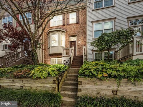 104 Mcilhaney Way, PURCELLVILLE, VA, 20132-3338 | Card Image