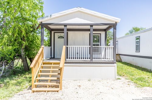 6-193 Live Oaks St, Medina, TX, 78055-3955 | Card Image
