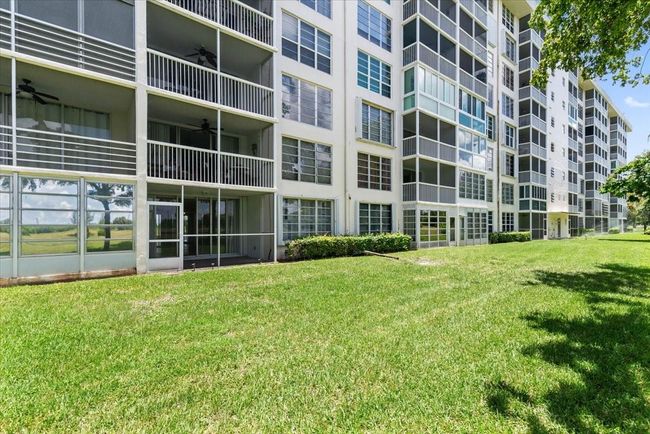 APT-102 - 3080 N Course Dr, Condo with 2 bedrooms, 2 bathrooms and null parking in Pompano Beach FL | Image 17