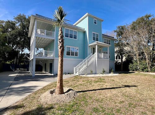 15 42nd Ave, Isle of Palms, SC, 29451-2644 | Card Image
