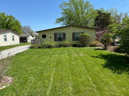 11609 18th St, Milan, IL, 61264-4016 | Card Image