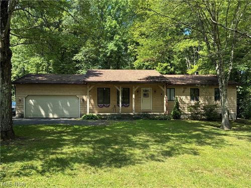 600 Warner Road, Brookfield, OH, 44403 | Card Image