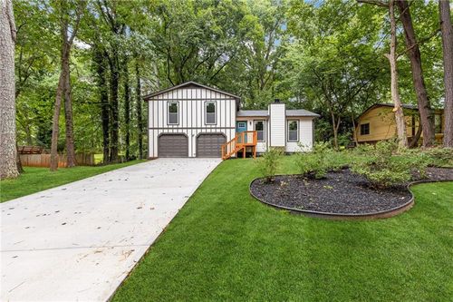 1097 Wildwood Ln, Lawrenceville, GA, 30046-5529 | Card Image