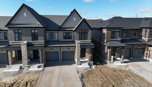 105 Manuel Street, Stratford, ON, N5A0M1 | Card Image