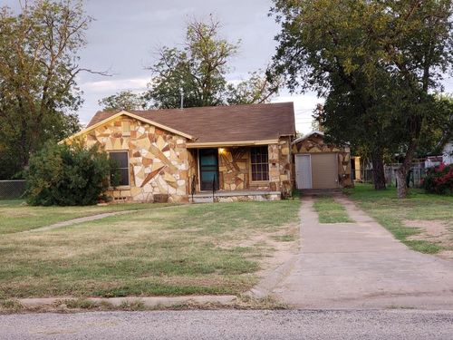 1516 Walnut St, San Angelo, TX, 76901-2575 | Card Image