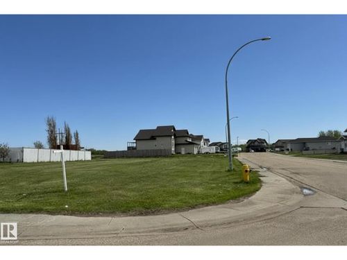 5503 43 St, Lamont, AB, T0B0G8 | Card Image