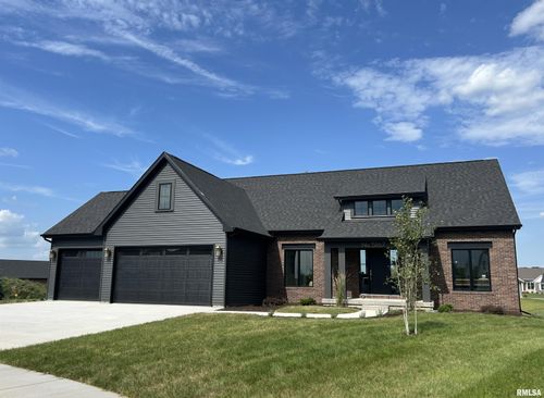 5167 Lakeside Ct, Bettendorf, IA, 52722-1423 | Card Image