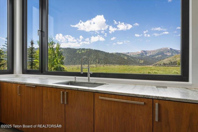 13175 River Bend Rd, House other with 3 bedrooms, 4 bathrooms and null parking in Jackson WY | Image 19