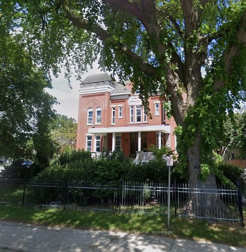 317 Queen St, Chatham, ON, N7M2H7 | Card Image