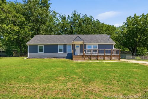 605 Ne 6th St, Wagoner, OK, 74467-3313 | Card Image