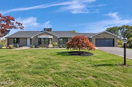 61 Miller Rd, Latham, NY, 12110-5513 | Card Image