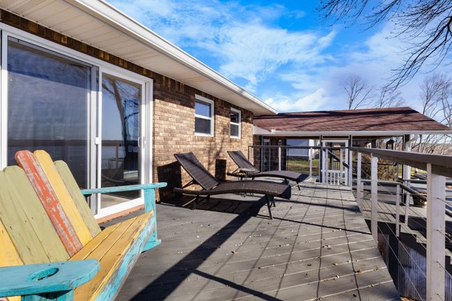 591 Shore Dr, House other with 3 bedrooms, 2 bathrooms and 2 parking in Big Sandy TN | Image 47
