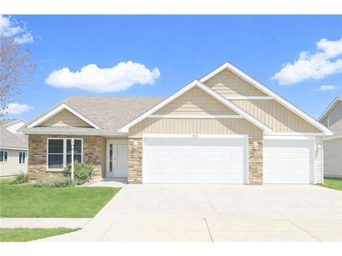 853 Aurora Cir, Red Wing, MN, 55066-1323 | Card Image