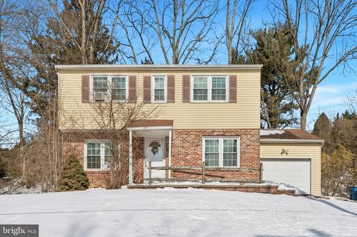 1501 W Chester Rd, COATESVILLE, PA, 19320-4520 | Card Image
