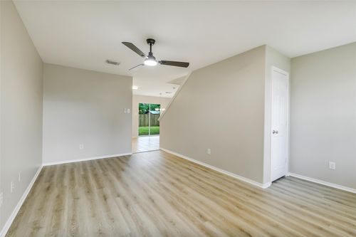 509 Dogwood Cluster Ct, Conroe, TX, 77301-3238 | Card Image