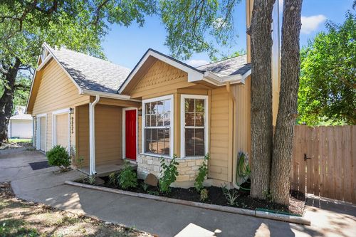 apt-b-220 Sailmaster St, Lakeway, TX, 78734-4053 | Card Image