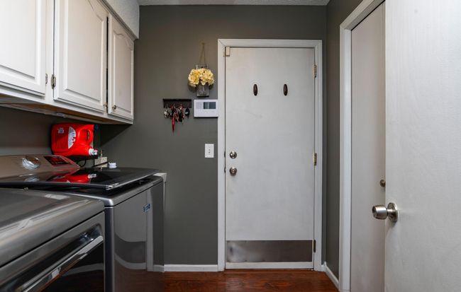 Laundry room with lots of storage.jpg | Image 17