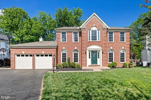 10193 Wistlewood Ct, MANASSAS, VA, 20110-7905 | Card Image