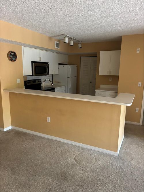 apt-205-3870 Lyons Rd, Coconut Creek, FL, 33073-4493 | Card Image