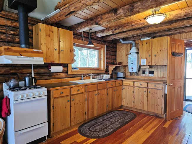 44625 Wild Horse Island Ln, House other with 2 bedrooms, 1 bathrooms and null parking in Dayton MT | Image 81