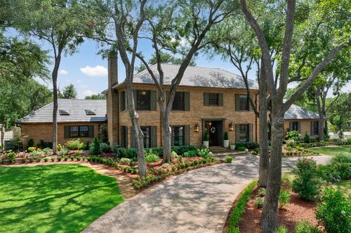 924 Kintner Dr, Graham, TX, 76450-4320 | Card Image