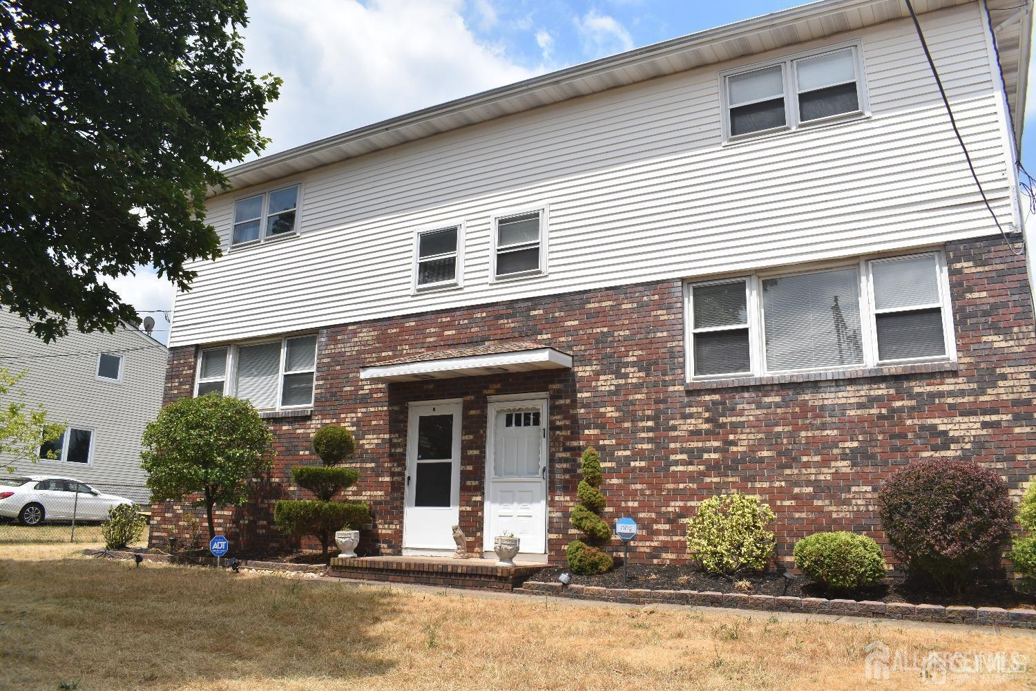 Residential Lease in Edison