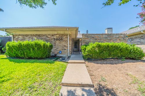 2005 Whippoorwill Ln, Carrollton, TX, 75006-4813 | Card Image
