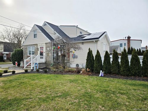 177 Sheridan Blvd, Mineola, NY, 11501-3265 | Card Image